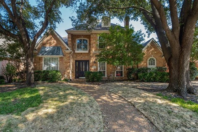 $925,000 | 1608 Old Course Drive | Plano