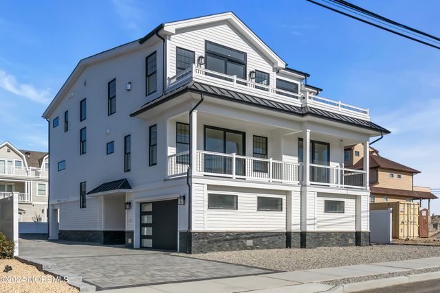 $3,200,000 | 10 C Street | Seaside Park