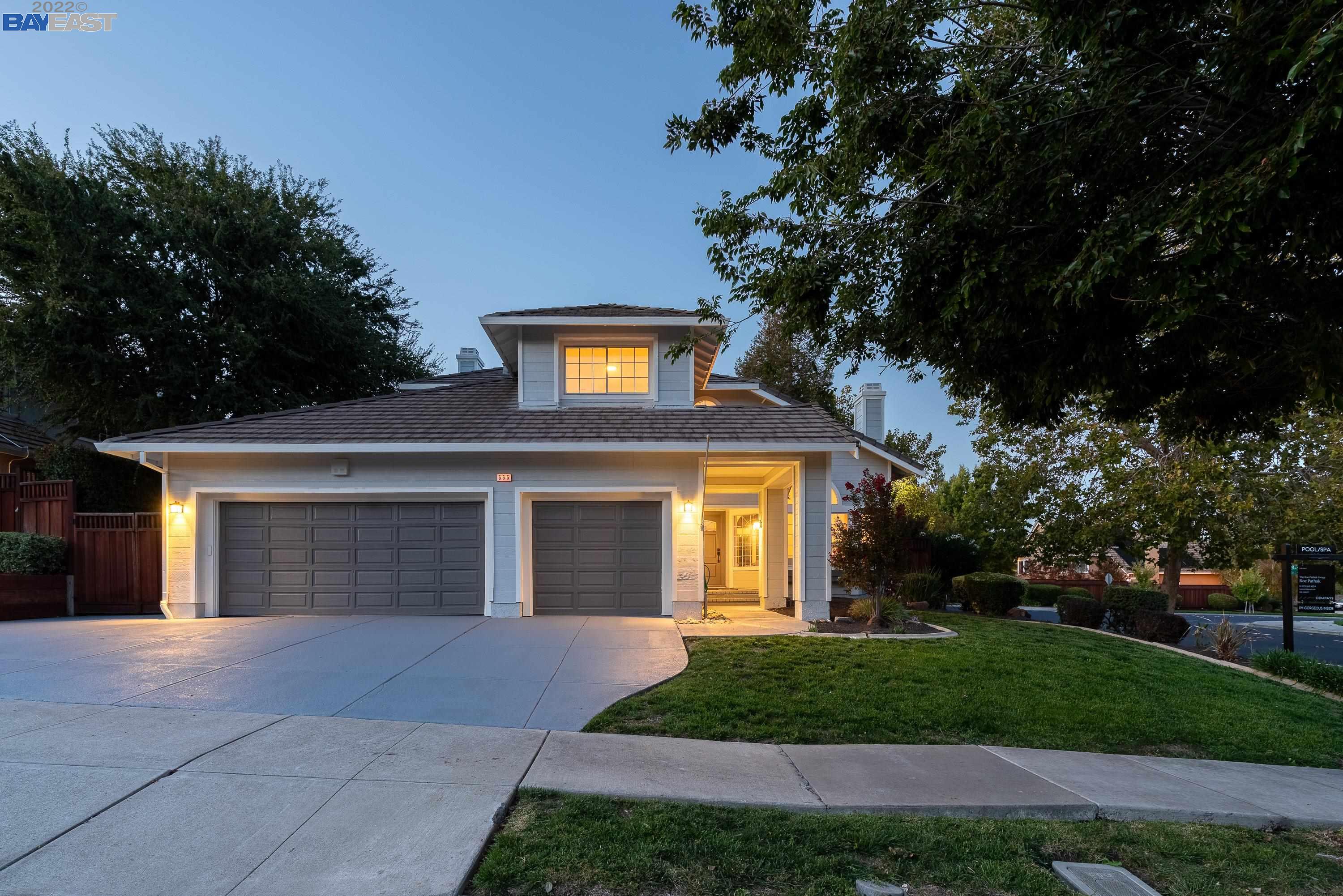 Tìm kiếm một ngôi nhà hoàn hảo tại Livermore, California luôn là điều mà mọi người ao ước. Với nhiều lựa chọn nhà đất, căn hộ và biệt thự, thành phố này là nơi lý tưởng để quyết định mua nhà. Hãy xem qua hình ảnh để thấy những ngôi nhà tuyệt đẹp ngay trên tuyến đường phố tuyệt đẹp của Livermore. 