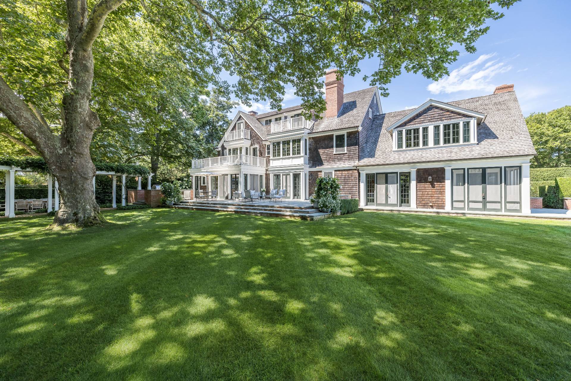 43 Lee Avenue East Hampton NY 11937 Compass