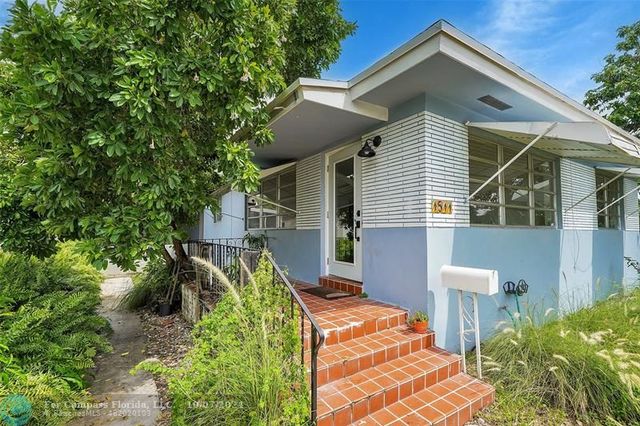 $649,000 | 1511 Johnson Street | Hollywood Lakes