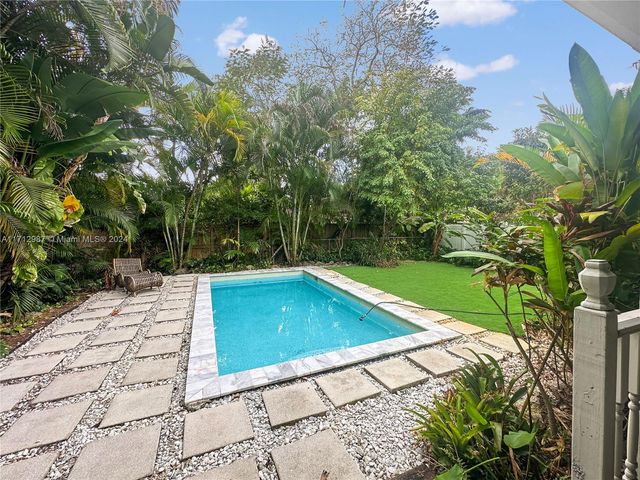 $1,399,995 | 812 Northeast 92nd Street | Miami Shores