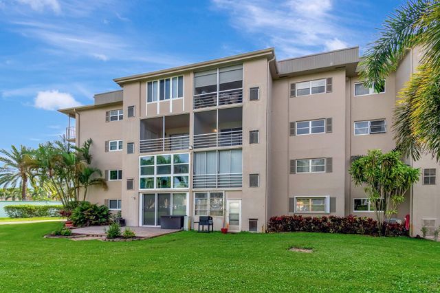 $129,000 | 2300 Northeast 1st Lane, Unit 3070 | Boynton Beach