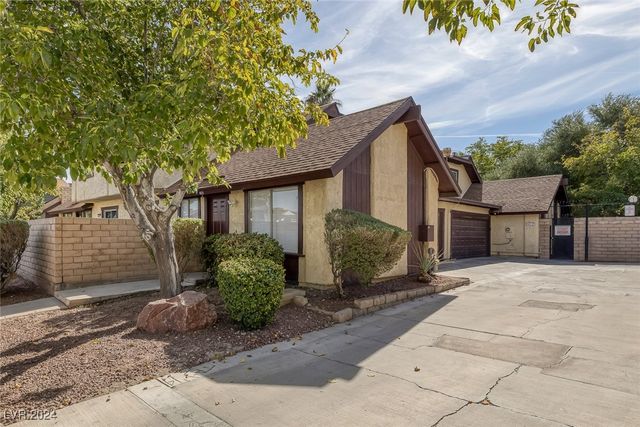 $309,990 | 4571 West Sirius Avenue | Villa del Oro