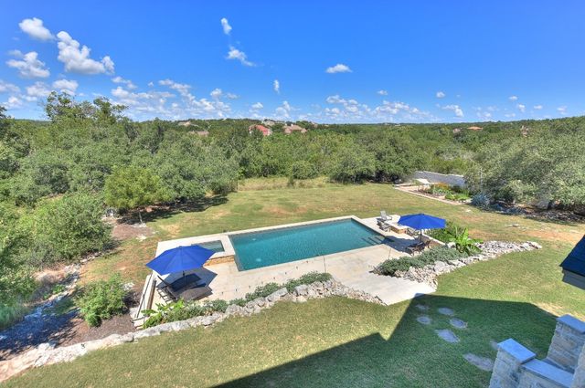 $1,240,000 | 204 Goldridge Drive | Westlake