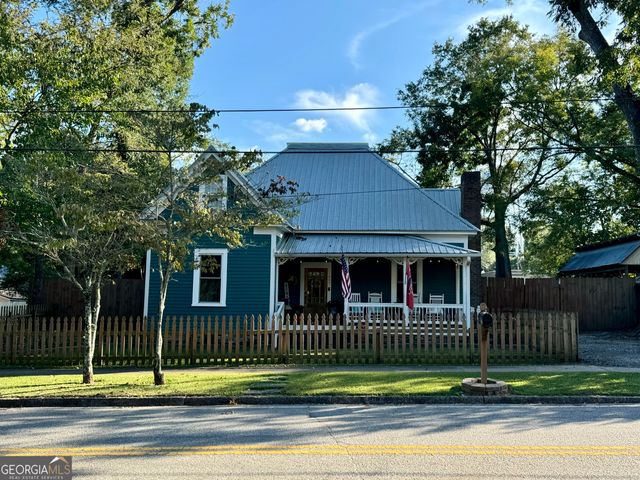 $349,900 | 207 East Greene Street | Greensboro