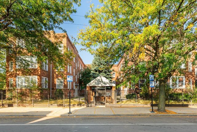 $200,000 | 4914 North Kedzie Avenue, Unit 2W | Albany Park