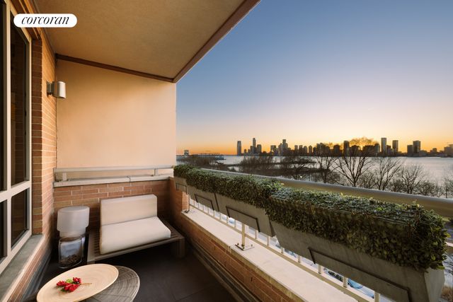 $4,995,000 | 374 West 11th Street, Unit 5 | West Village