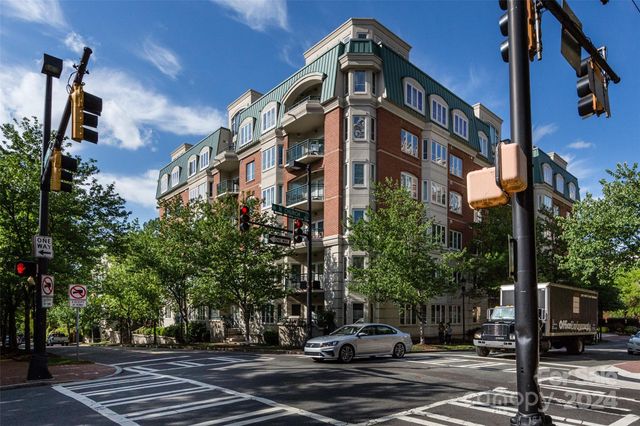 $489,900 | 401 North Church Street, Unit 406 | Fourth Ward