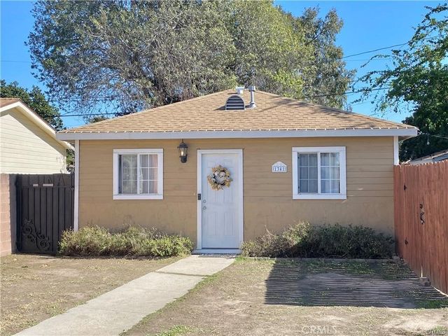 $650,000 | 1341 South Rosewood Avenue | Mid-City Santa Ana