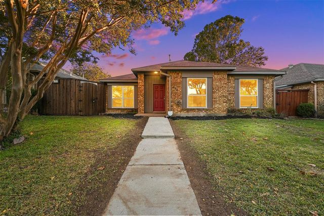 $419,900 | 632 Albrook Drive | Cottonwood Bend