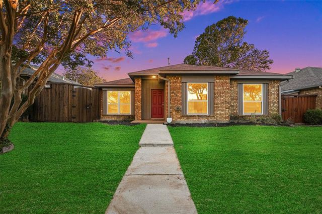 $417,400 | 632 Albrook Drive | Cottonwood Bend