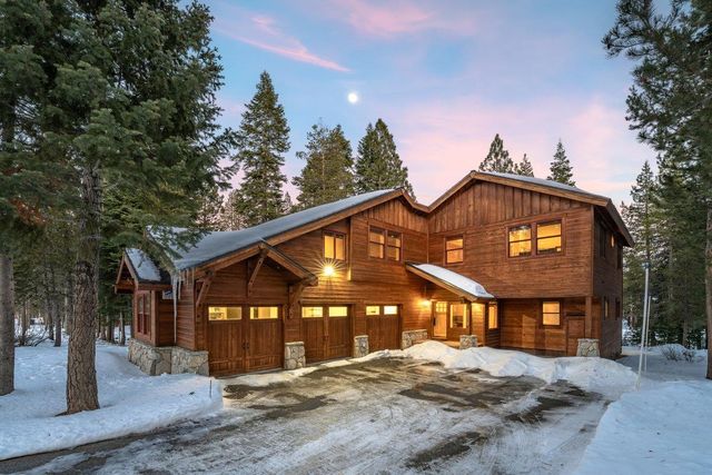 $1,950,000 | 12281 Snowpeak Way | Tahoe Donner