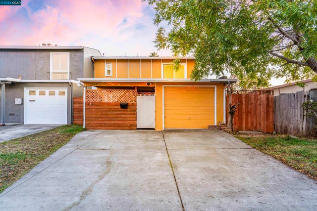 $675,000 | 4410 Overend Avenue | Park Plaza