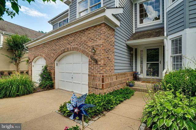 $860,000 | 1268 Woodbrook Court | Reston