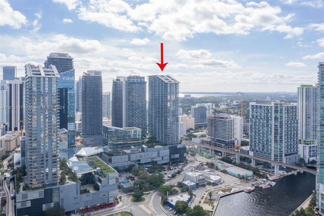 $9,500 | 88 Southwest 7th Street, Unit 2312 | Brickell