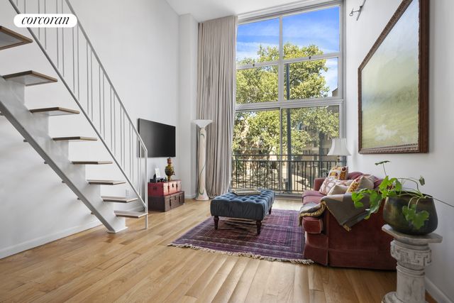 $975,000 | 196 Scholes Street, Unit 2A | Williamsburg