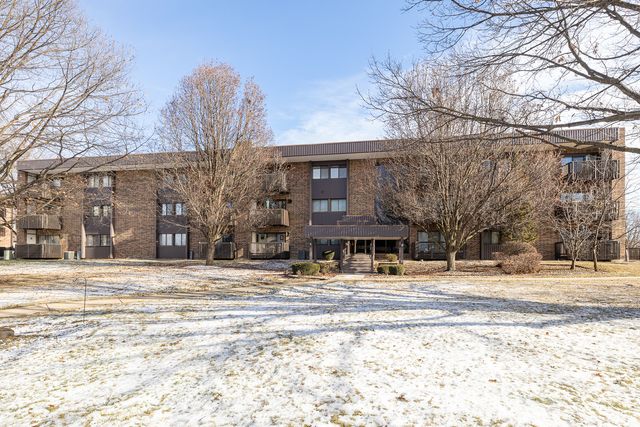 $147,500 | 1501 Woodbridge Road, Unit 1B | Joliet