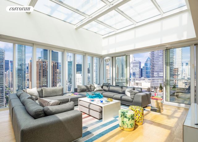 $7,200,000 | 301 East 61st Street, Unit PH | Lenox Hill