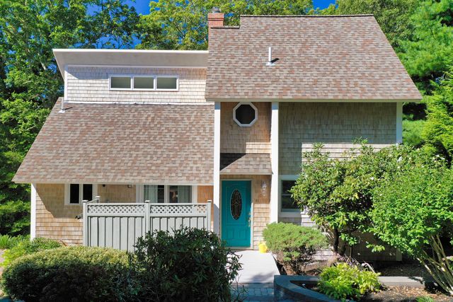 $975,000 | 41 Halyard Lane | New Seabury