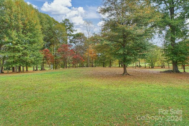 $1,800,000 | 22a River Ridge Road | Montibello