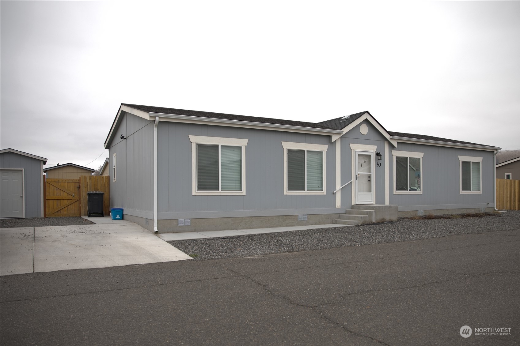 a front view of house with yard