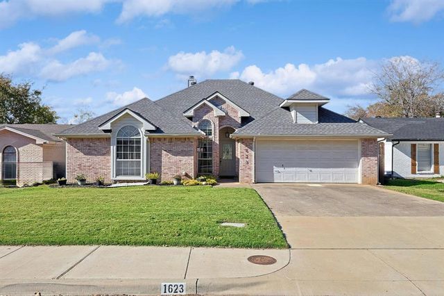 $425,000 | 1623 Camero Drive | Downtown Carrollton