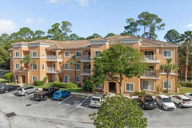 $250,000 | 605 Fairway Drive, Unit 205 | Florida Club