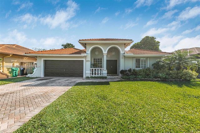 $775,000 | 16032 Southwest 101st Terrace | The Hammocks