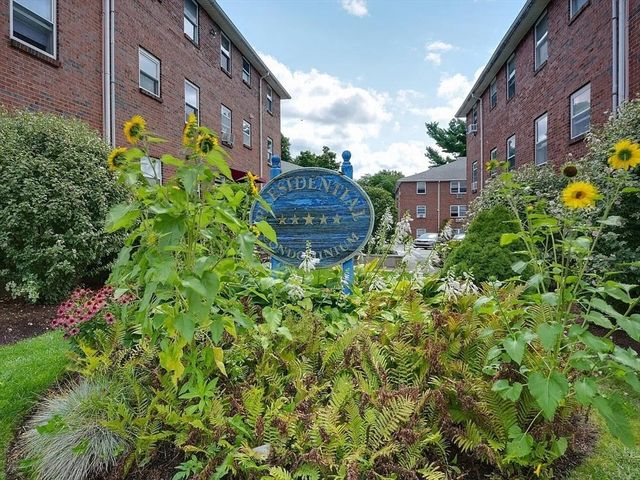 $1,900 | 39 Montvale Avenue, Unit 9 | Woburn Highlands