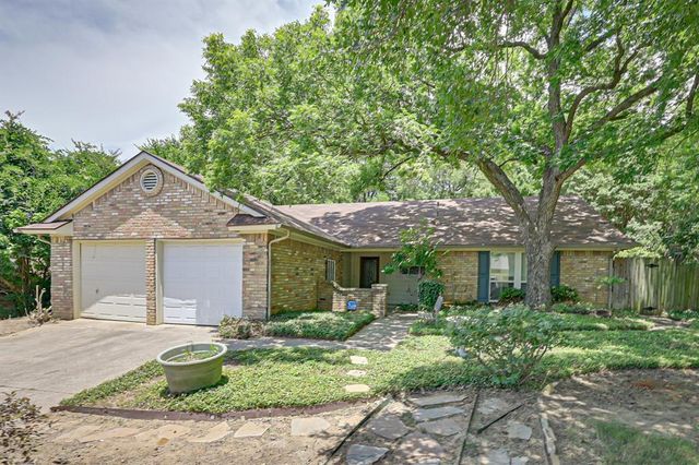 $2,250 | 6309 Orchard Hill Drive | Southwest Central Arlington