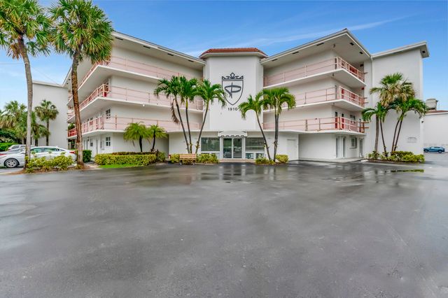 $5,500 | 1910 South Ocean Boulevard, Unit 416 | Delray Beach Association