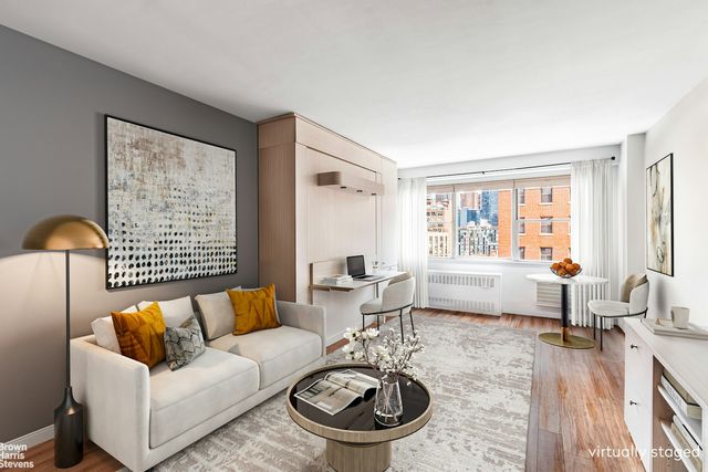 $445,000 | 430 West 34th Street, Unit 12GG | Hudson Yards