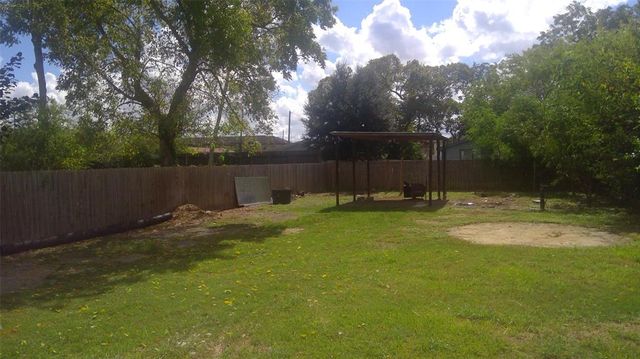 $63,750 | 4010 Lumber Lane | Trinity-Houston Gardens