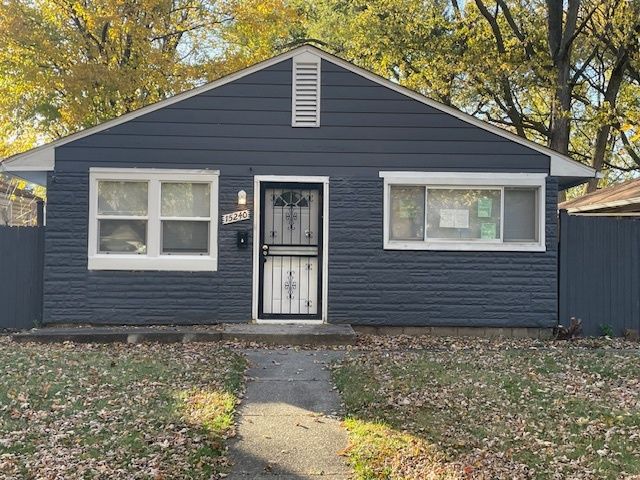 $2,300 | 15240 Dante Avenue | Dolton