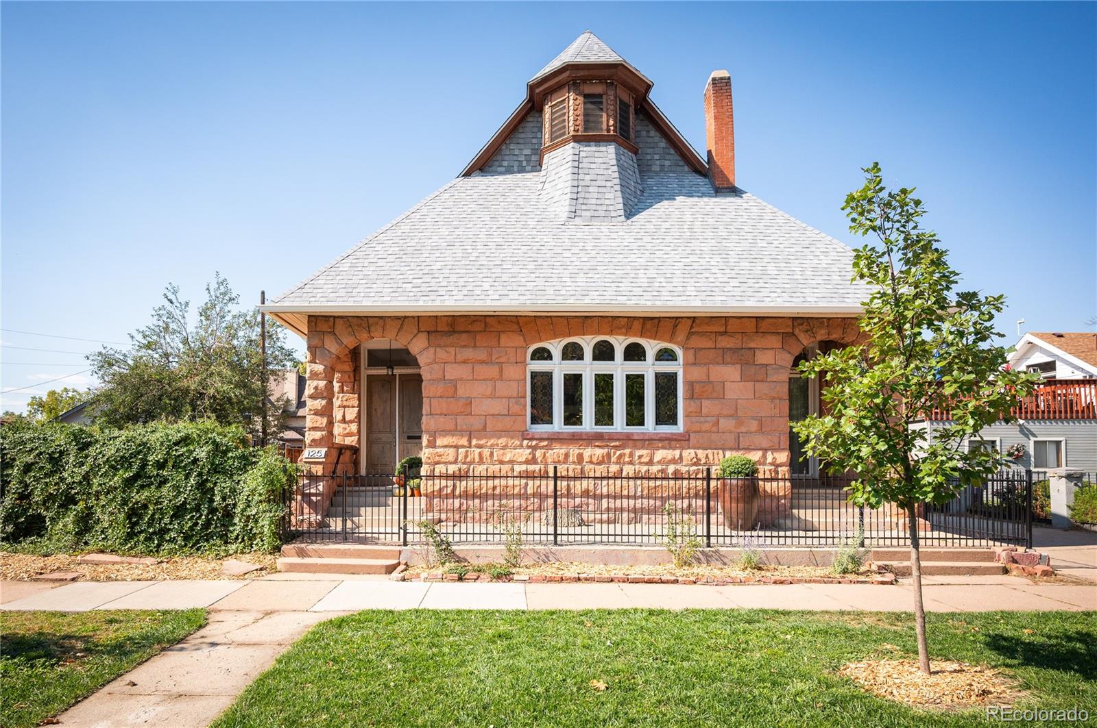 a house view with a garden space