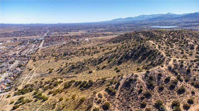 $1,300,000 | 1 Mile W Tierra Subida Q Palmdale Ca | Palmdale