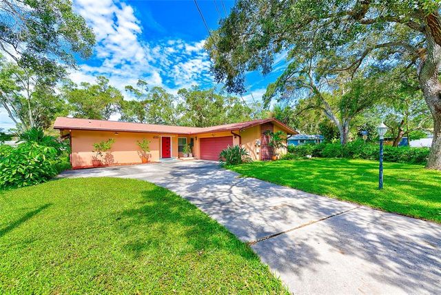 $449,000 | 1895 Lake Judy Lee Drive | Largo