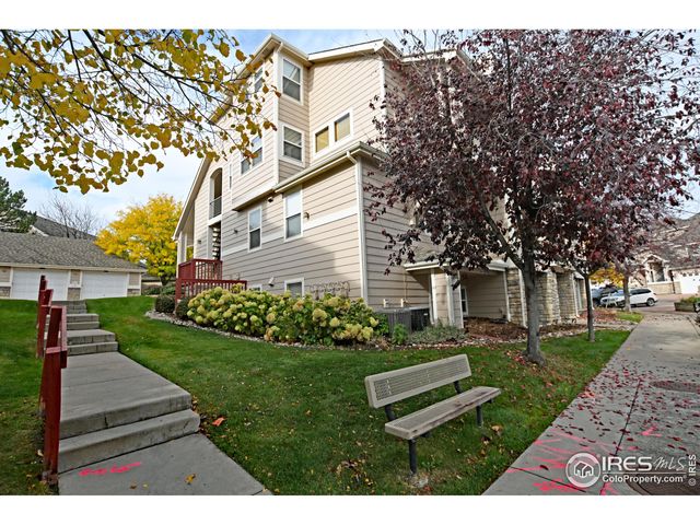 $374,000 | 3945 Landings Drive, Unit 2 | The Landings