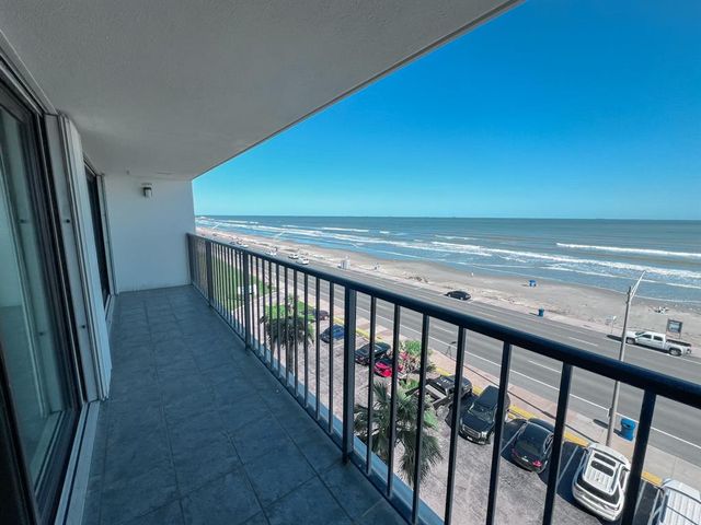 $2,100 | 7310 Seawall Boulevard, Unit 605 | Lake Madeline