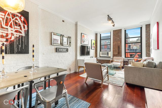 $935,000 | 241 East 7th Street, Unit 5A | East Village