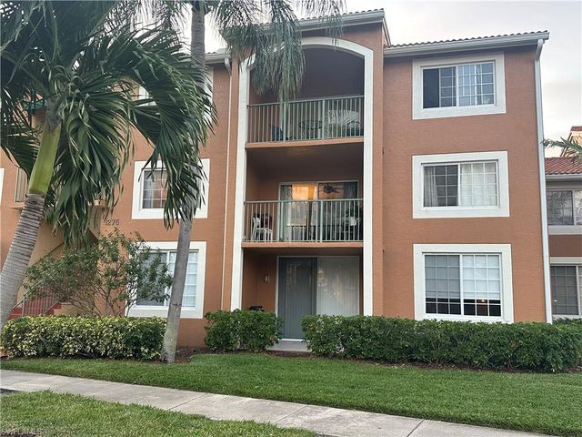 $290,000 | 1275 Wildwood Lakes Boulevard, Unit 105 | Wildwood Estates