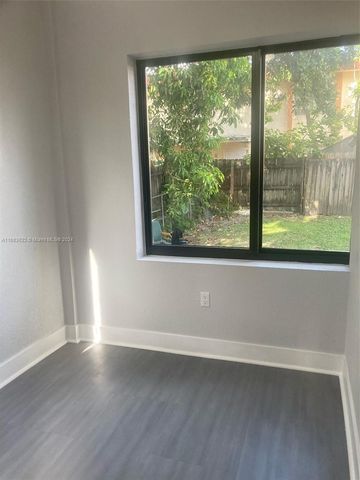 $2,000 | 75 Glen Royal Parkway, Unit 9 | West Flagler