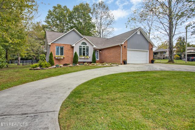 $379,900 | 64 Kings Row | Crossville