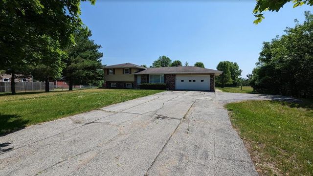 $595,000 | 55540 North Fir Road | Penn Township - St. Joseph County