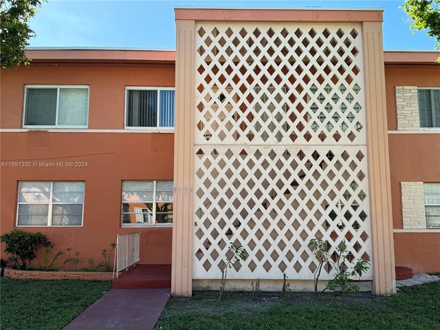 $2,195 | 3490 Southwest 9th Terrace, Unit 11A | Coral Gate