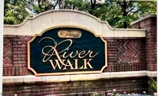 $479,500 | 290 Riverwalk Way | Delawanna