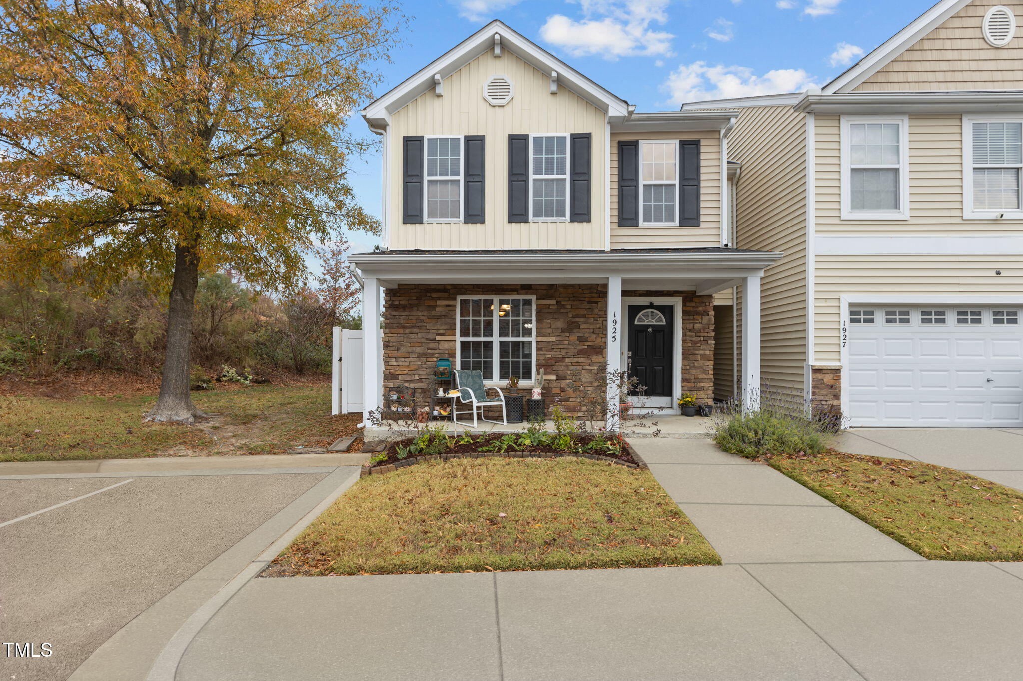 front view of house with a yard