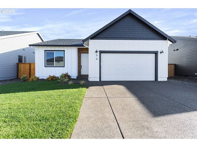 $484,900 | 5466 49th Avenue Northeast | Salem