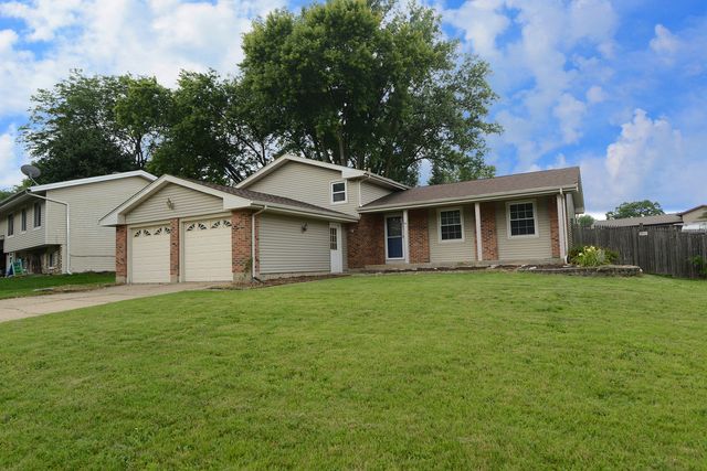 $314,900 | 603 Kensington Drive | McHenry